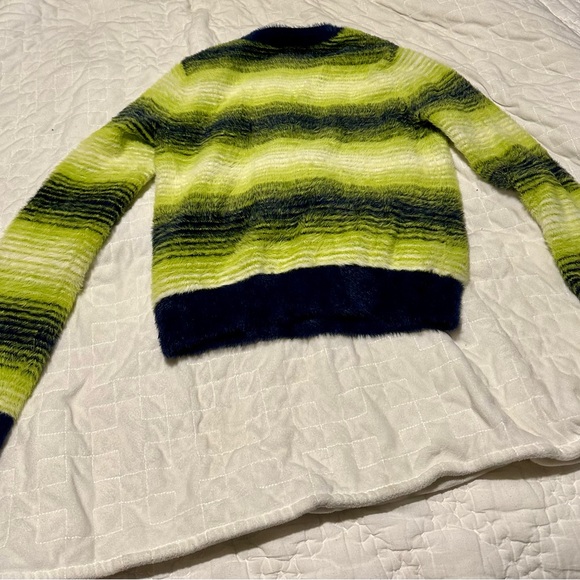 Aritzia Sunday Best, Green Striped Kitten Sweater, NWT, Medium, Fuzzy and Soft! - Picture 5 of 8